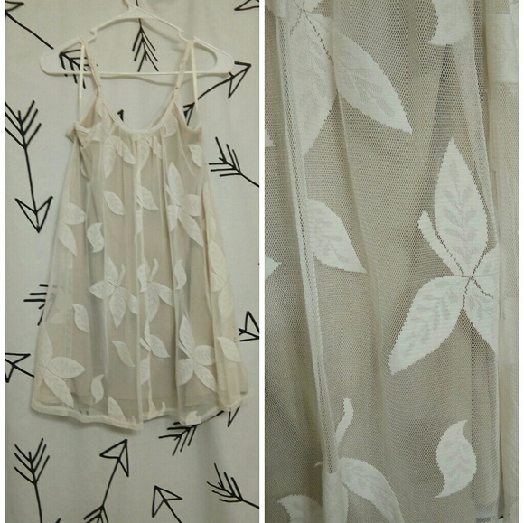 💐 Nordstrom Love, fire Embroidered Floral Mini - Picture 4 of 8